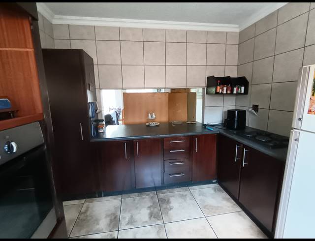 3 BEDROOM DUPLEX FOR SALE IN BRACKENHURST